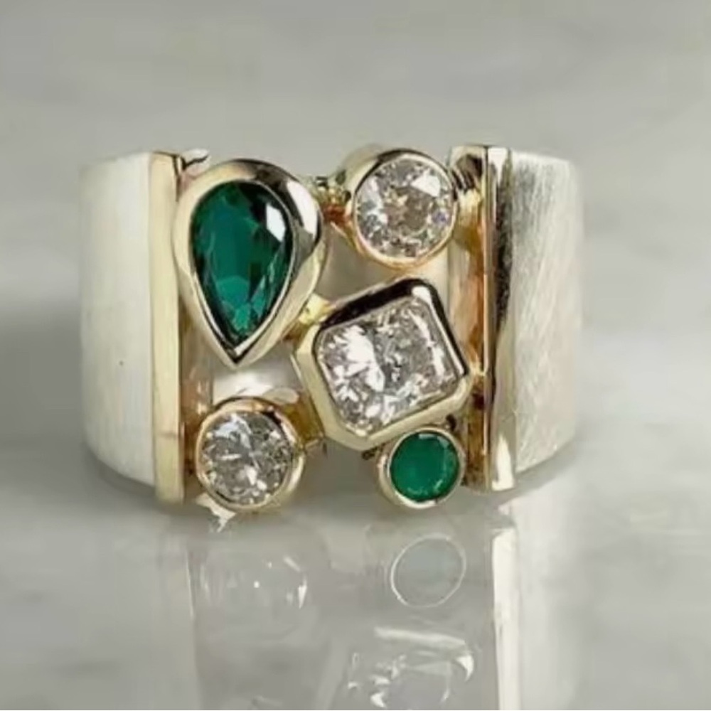 NEW Elegant Gold and Silver Ring with Green and Clear Stones